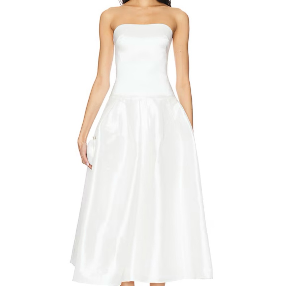 Chic Strapless White Dress